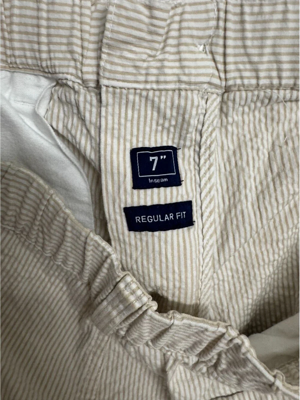 Chubbies Mens Large Seersucker Shorts Tan White Striped Regular Fit 7 Inch